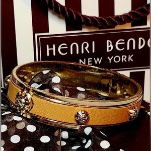 EUC!! HENRI BENDEL Tan Bangle with Gold Stud Accents - RARE/VINTAGE/HARD TO FIND